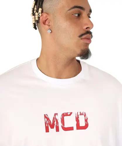 Camiseta MCD Oversized Fogo Branco