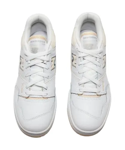 Tênis New Balance 550 Branco e Bege