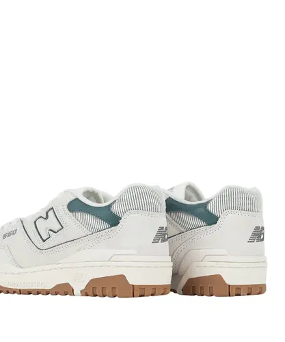 Tênis New Balance 550 Bege Claro e Verde Escuro