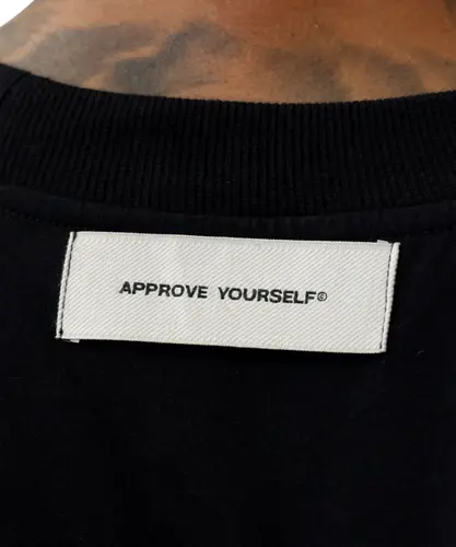Camiseta Huge Approve Typewriter Preto