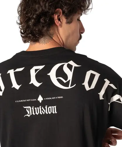 Camiseta MCD Especial Manga Japonesa Caligraffiti Preto