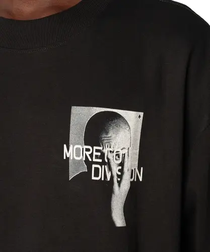 Camiseta MCD Box Fit MCD Cut Core Preto