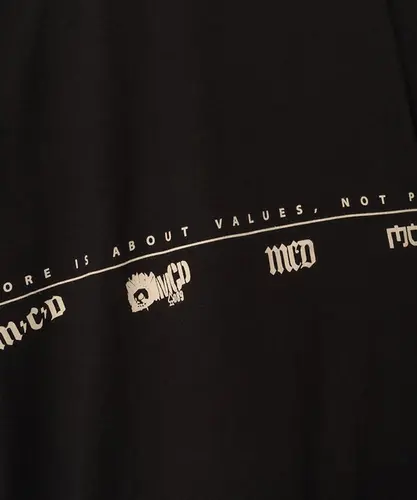 Camiseta MCD Regular Linha do Tempo Preto
