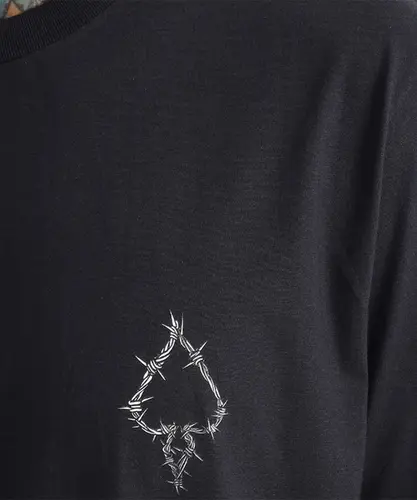 Camiseta MCD Regular Espada Arame Farpado Preto