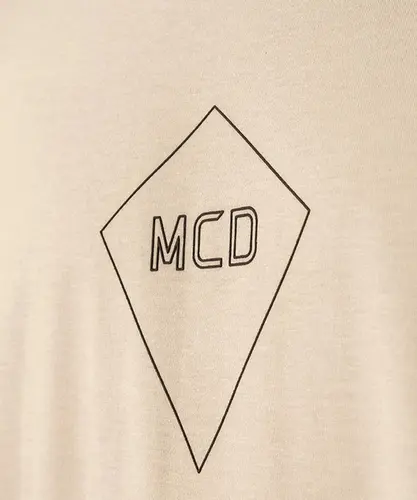 Camiseta MCD Regular More Core Division Relev Bege Poeira