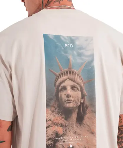 Camiseta MCD Regular Estatua Bege Poeira