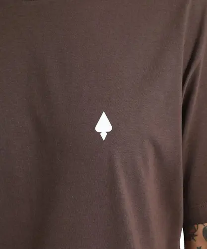 Camiseta MCD Regular Caveira Arame Marrom Ruina