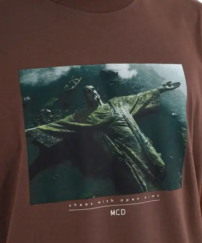 Camiseta MCD Regular Cristo Marrom Ruina
