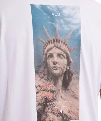 Camiseta MCD Regular Estatua Branco