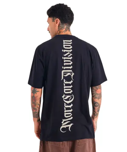 Camiseta MCD Regular Espada Caligrafiti Preto