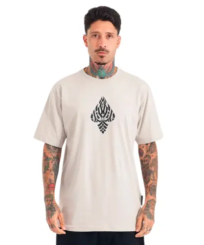 Camiseta MCD Regular Espada Caligrafiti Bege Poeira