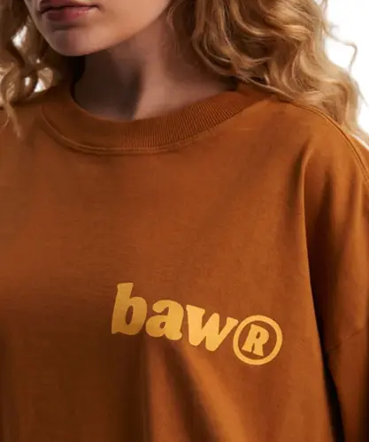 Camiseta Baw Oversized Outward Mount Caramelo