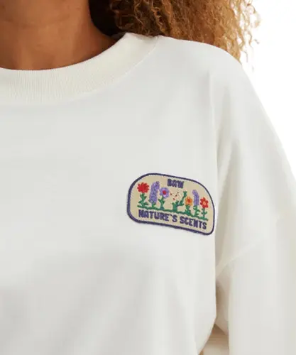 Camiseta Baw Oversized Natures Scents Off White
