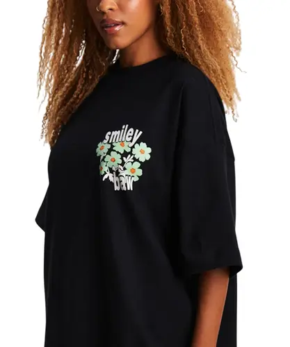 Camiseta Baw Oversized Blooming Baw x Smiley Preto