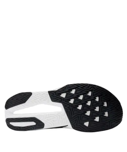Tênis New Balance Fuelcell Rebel V5 Preto e Branco