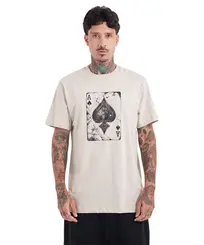 Camiseta MCD Regular As De Espada Bege Poeira