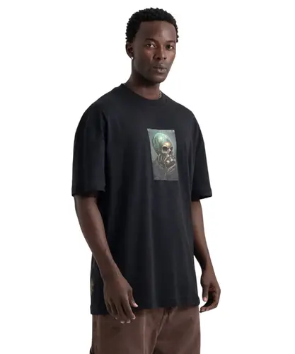 Camiseta MCD Box Fit Mascara Oxigenio Preto