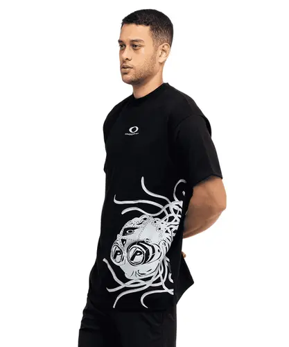 Camiseta Oakley x Podpah Colab Medusa Tee Preto