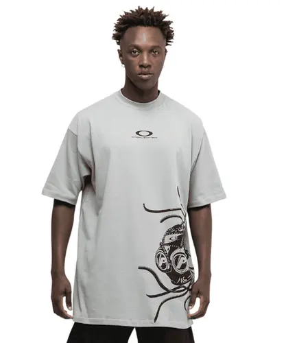 Camiseta Oakley x Podpah Colab Medusa Tee Terrain Gray
