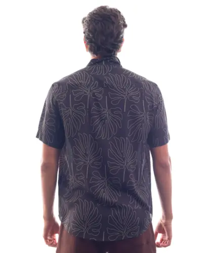 Camisa Kayland Manga Curta Folha Solta Preto