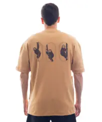 Camiseta Kayland Wide Bicho Preguiça Palha