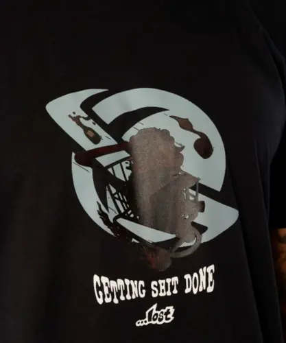 Camiseta Lost Shit Done Preto