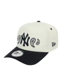 Boné New Era 9Forty New York Yankees Paisley Off White