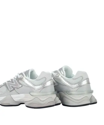 Tênis New Balance 9060 Cinza Metalic Gold - Tênis New Balance 9060
