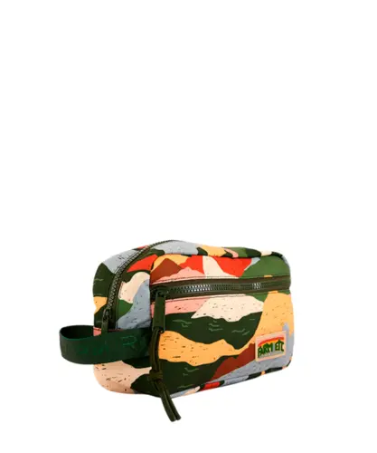 Necessaire Farm Amô Relevo Carioca Verde