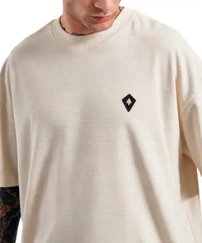Camiseta MCD Box Fit More Core Off White