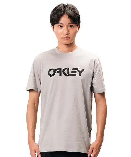 Camiseta Oakley Mark II SS Tee Cinza Claro - Camiseta Oakley Mark