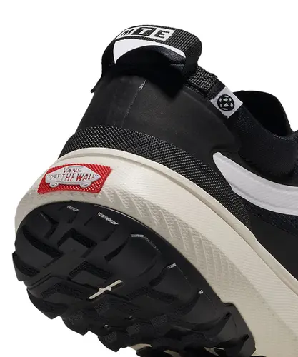 Tênis Vans Mte Crosspath Black White