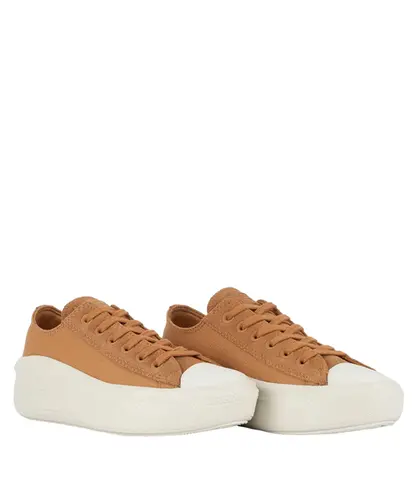 CHUCK TAYLOR ALL STAR MOVE