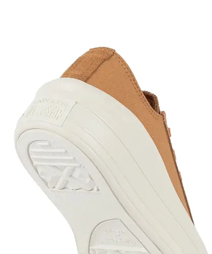 CHUCK TAYLOR ALL STAR MOVE