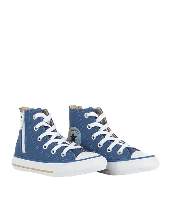 524060_chuck-taylor-all-star-