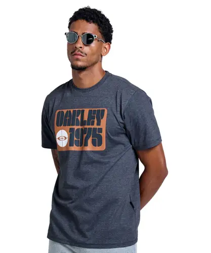 CAMISETA MASC MOD OAKLEY 1975 TEE