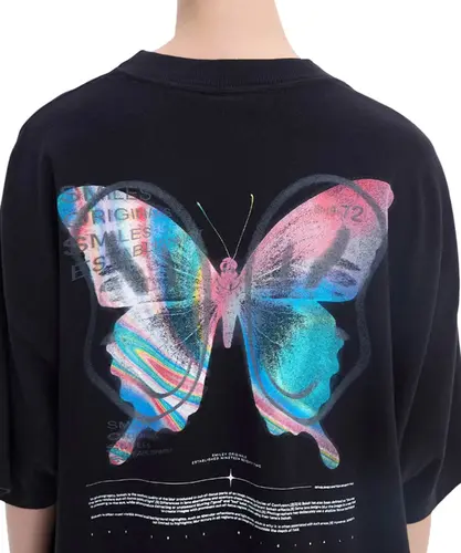 CAMISETA NEW OVER BUTTERFLY BAW X SMILEY