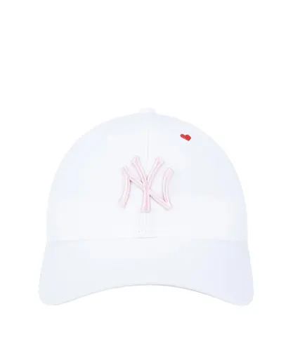 Boné New Era Feminino 9Twenty MLB New York Yankees Love Too Branco