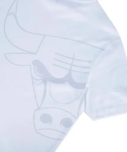 Camiseta New Era NBA Chicago Bulls Core Essentials Style Branco