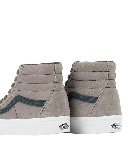 UA SK8-HI