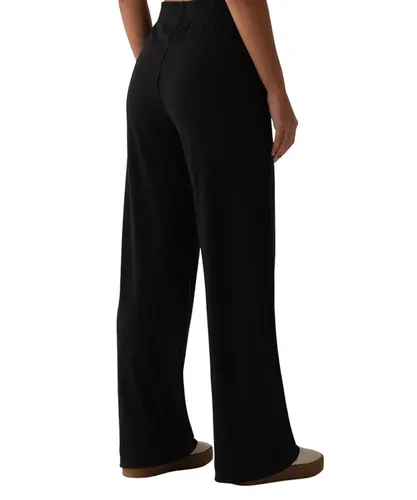 CALCA FILA WIDE ESSENTIALS CANELADA