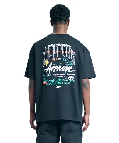 Camiseta Huge Approve Only Preta