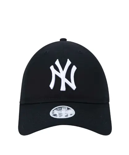 Boné New Era Feminino 9Twenty Strapback MLB New York Yankees Aba Curva Preto
