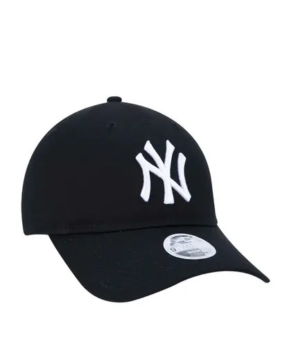 Boné New Era Feminino 9Twenty Strapback MLB New York Yankees Aba Curva Preto