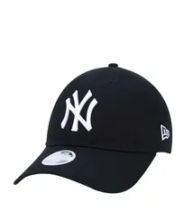 Boné New Era Feminino 9Twenty Strapback MLB New York Yankees Aba Curva Preto