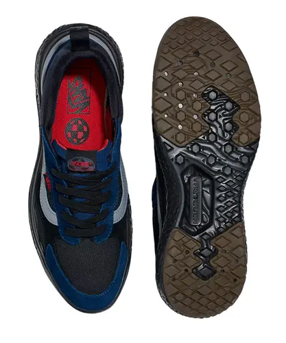 UA ULTRARANGE NEO VR3 RW SURF ESSENTIALS - Tênis Vans Ultrarange