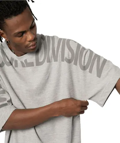 Camiseta Box Fit MCD More Core Division Cinza